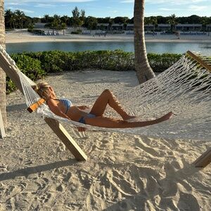 Meet your Posher, Amelia